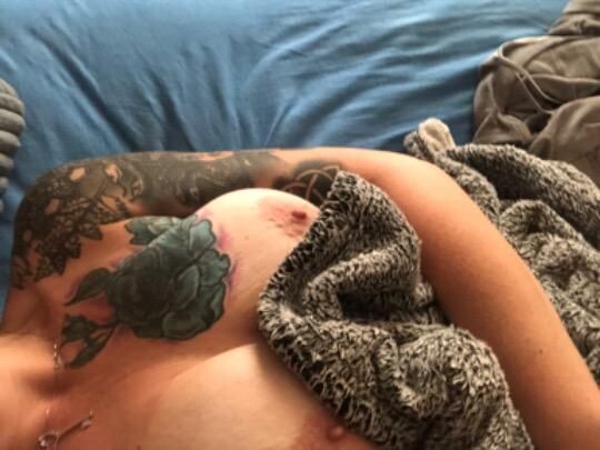 female-escorts-in-detroit-mi-734-398-2488-big-2