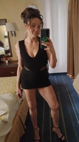 female-escorts-in-washington-dc-443-434-9118-big-0