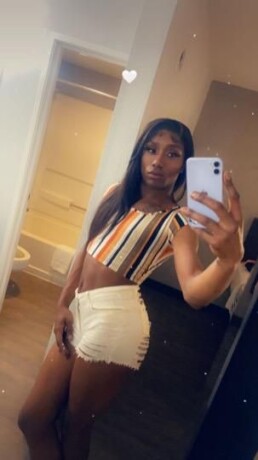 lux-shemale-escort-in-milwaukee-wi-414-420-2754-big-3