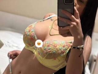 massiel-female-escorts-in-chicago-il