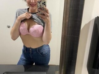 female-escorts-in-hickory-nc-910-463-2124