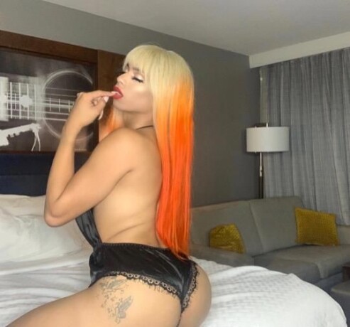 sandra-shemale-escort-in-hickory-nc-704-286-4139-big-1