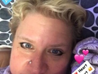 mommy-luvzu-female-escorts-in-toronto-canada