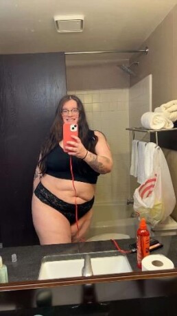 rosie-female-escorts-in-lansing-mi-517-539-6573-big-4