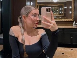 nancy-female-escorts-in-grand-rapids-mi