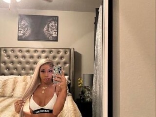chyna-shemale-escort-in-milwaukee-wi