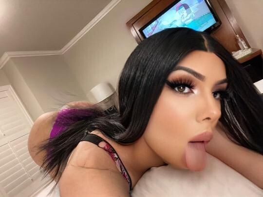 mia-cakes-shemale-escort-in-ventura-ca-209-455-4162-big-2