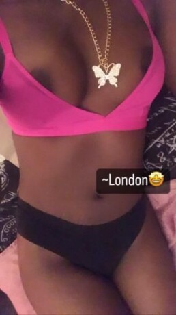 female-escorts-in-baltimore-md-667-230-9579-big-4