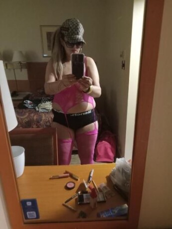 coco-female-escorts-in-edmonton-canada-1-825-419-3736-big-4