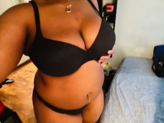 coneyisland-female-escorts-in-los-angeles-ca-562-563-8463-big-4