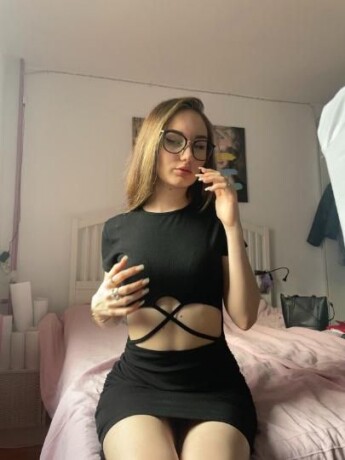 female-escorts-in-south-bend-in-574-977-4150-big-1