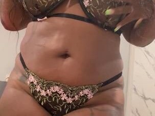 dezire-female-escorts-in-los-angeles-ca