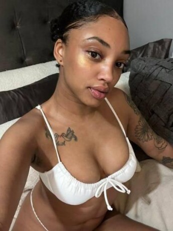 female-escorts-in-charlotte-nc-704-380-9724-big-4