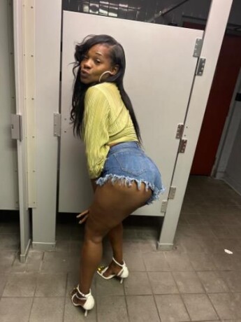 sin-female-escorts-in-charlotte-nc-567-901-2839-big-3