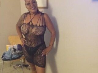 champange-female-escorts-in-modesto-ca