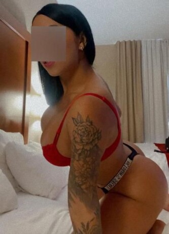 karla-lisa-female-escorts-in-queens-ny-929-343-8576-big-0