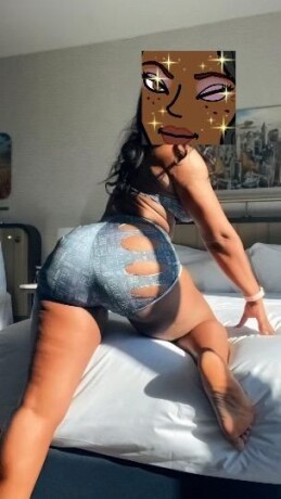 zoey-female-escorts-in-queens-ny-518-551-4664-big-2