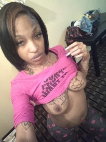 female-escorts-in-south-bend-in-412-255-9731-big-2