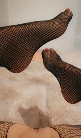 female-escorts-in-lansing-mi-231-216-0175-big-1