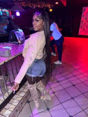 cedeez-shemale-escort-in-columbia-sc-786-826-4625-big-1