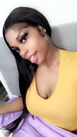 sexy-ass-cedeez-shemale-escort-in-columbia-sc-786-826-4625-big-2
