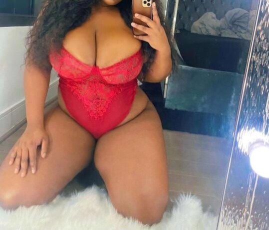 female-escorts-in-manhattan-ny-516-523-9386-big-4