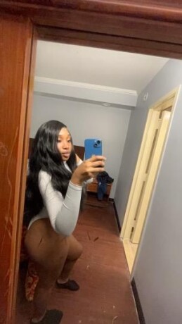 yummmy-dyady-female-escorts-in-manhattan-ny-917-932-5927-big-0