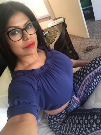 female-escorts-in-dover-de-564-867-5464-big-2