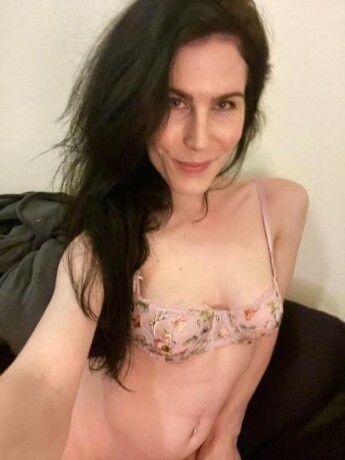 darlene-e-berry-shemale-escort-in-gainesville-fl-240-345-0060-big-0