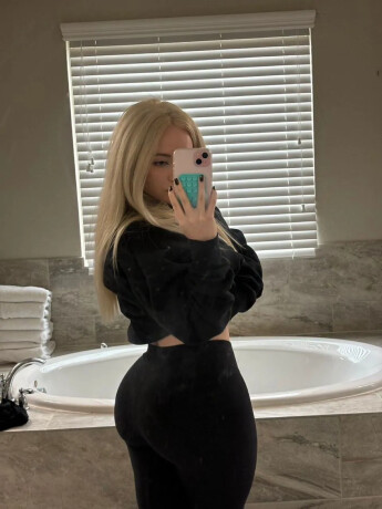 im-available-for-hookup-its-your-girl-linda-bby-text-me-if-youre-ready-female-escorts-in-rockford-il-214-430-1044-big-0