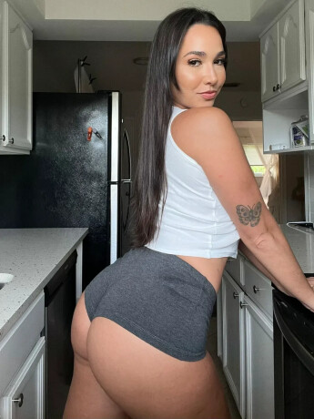 im-available-for-incall-and-outcall-service-snapchat-anglspace-female-escorts-in-chicago-il-507-469-8242-big-4