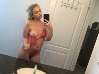 female-escorts-in-cedar-rapids-ia-563-293-8727