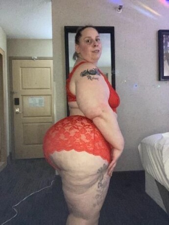 female-escorts-in-south-bend-in-469-824-5058-big-2