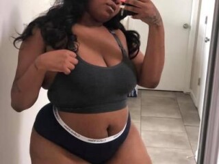 stormmy-female-escorts-in-chicago-il