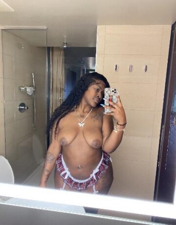 female-escorts-in-louisville-ky-502-200-6343-big-2