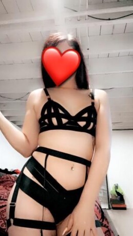 trixie-female-escorts-in-evansville-in-270-724-7150-big-3