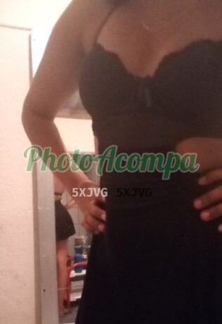 karol-acompanhante-e-ninfetinha-de-19-aninhos-comecando-agora-photoacompanhantes-big-1