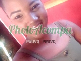 larissa-eu-sou-a-baiana-mais-safada-de-toda-salvador-vem-me-conhecer-photoacompanhantes