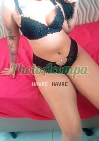 nath-uma-acompanhante-novata-gostosa-confira-photoacompanhantes-big-1