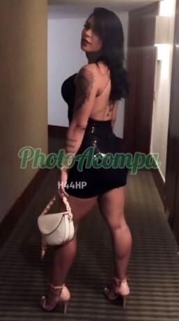 jacke-morena-siliconada-malhada-e-gostosa-com-local-photoacompanhantes-big-3