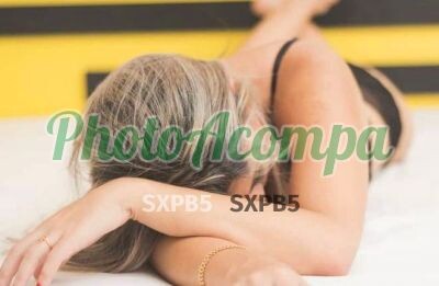 amanda-loirinha-fogosa-com-peito-natural-e-toda-sua-photoacompanhantes-big-2