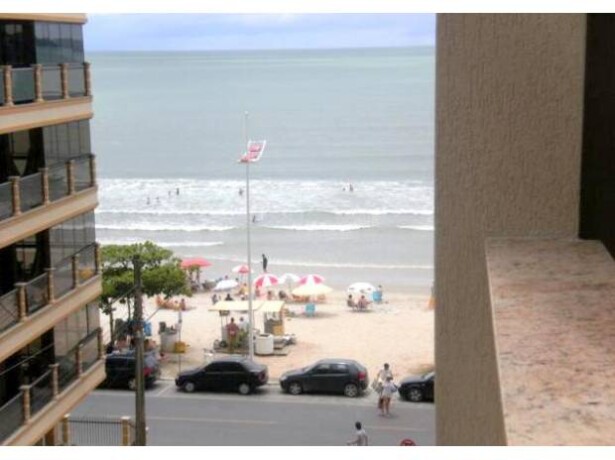 apartamento-3-quartos-com-ar-com-vista-para-praia-itapema-sc-aluguel-casas-de-temporada-itapema-sc-big-0